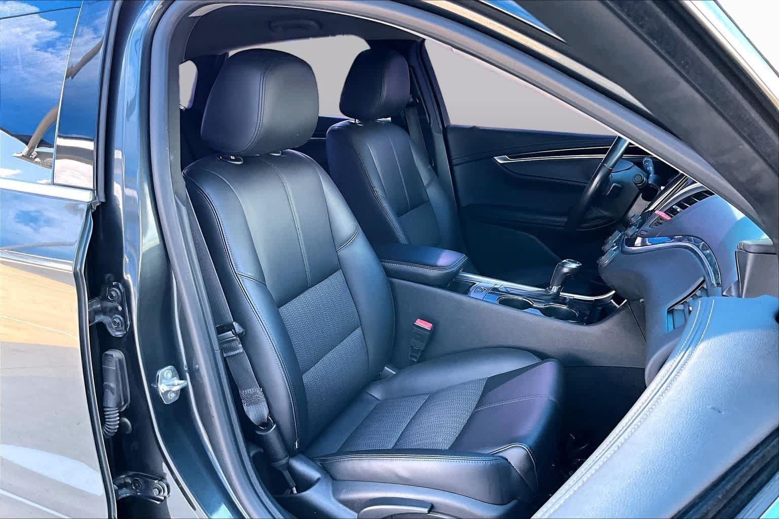 Used 2019 Chevrolet Impala LT FWD image 8