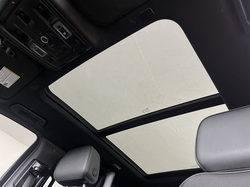 Used 2021 GMC Yukon Denali image 17