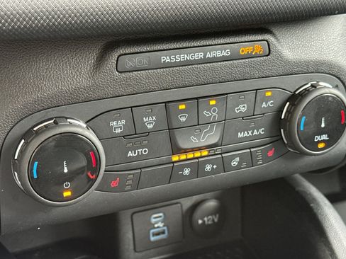 Certified 2022 Ford Bronco Sport Outer Banks w/ Tech Package AWD/4WD image 21