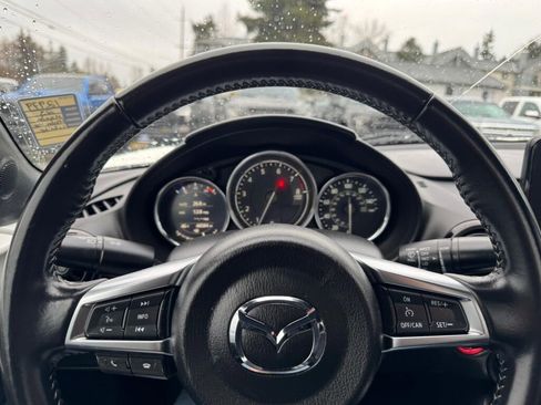 Used 2023 MAZDA MX-5 Miata Club image 12