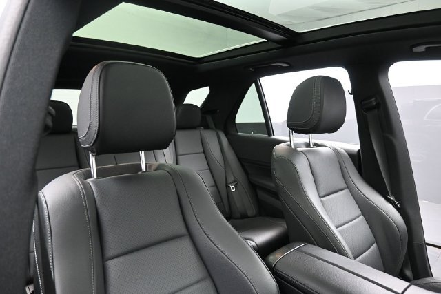 Used 2025 Mercedes-Benz GLE 350 4MATIC image 34