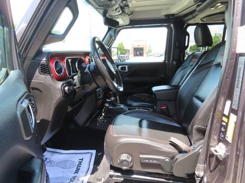 Used 2020 Jeep Gladiator Rubicon w/ Dual Top Group AWD/4WD image 19