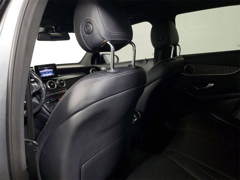 Used 2017 Mercedes-Benz GLC 300 image 10