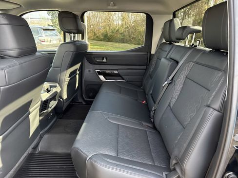 Used 2024 Toyota Tundra Limited image 14