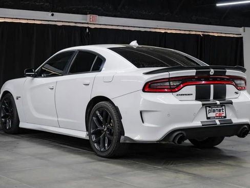 Used 2020 Dodge Charger R/T w/ Blacktop Package RWD image 14