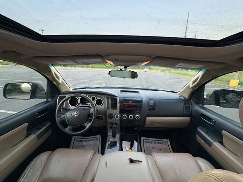 Used 2012 Toyota Sequoia SR5 image 22