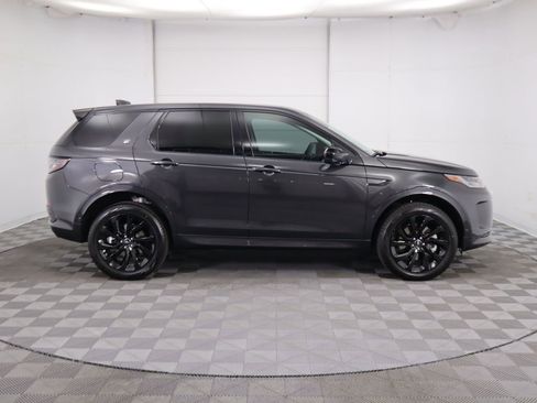 Used 2025 Land Rover Discovery Sport S image 4