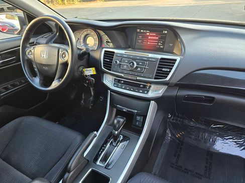 Used 2015 Honda Accord Sport image 10