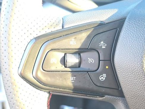 Used 2024 Chevrolet Trax RS image 15