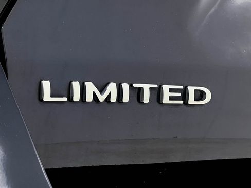 Used 2021 Ford Expedition Limited AWD/4WD image 47