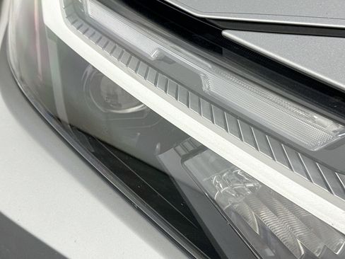 Used 2024 Toyota RAV4 LE image 9