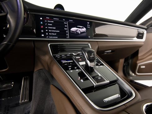 Certified 2023 Porsche Panamera Turbo S image 28