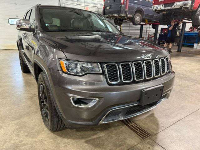Certified 2020 Jeep Grand Cherokee Limited w/ Trailer Tow Group IV AWD/4WD image 1