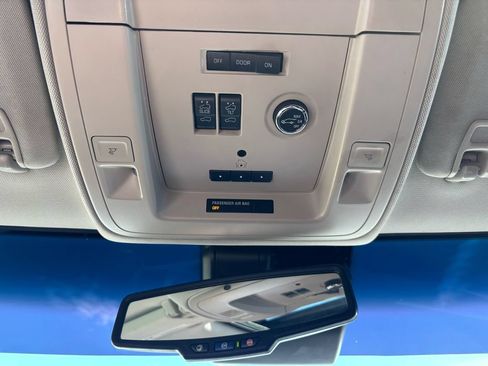 Used 2016 GMC Yukon XL Denali w/ Open Road Package AWD/4WD image 44