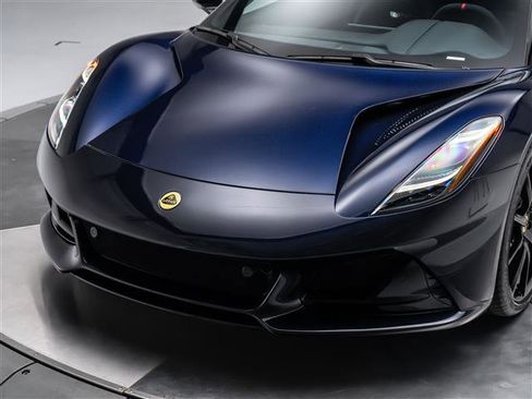 New 2025 Lotus Emira image 9