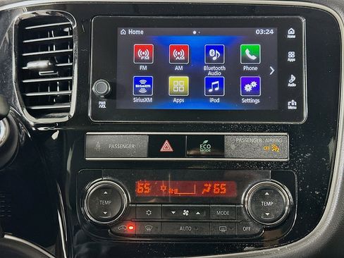 Used 2019 Mitsubishi Outlander SEL image 23