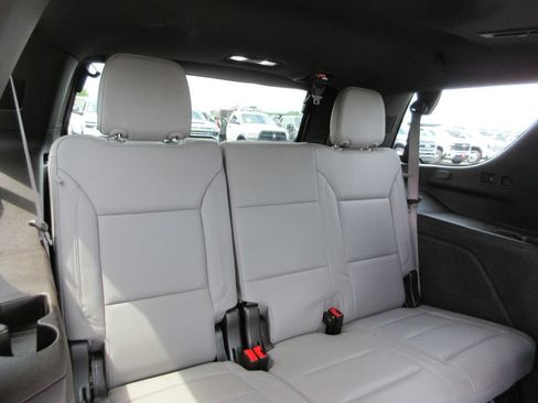 Certified 2023 Chevrolet Tahoe Z71 w/ Luxury Package AWD/4WD image 27
