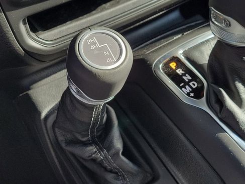 New 2026 Jeep Gladiator Sport AWD/4WD image 32