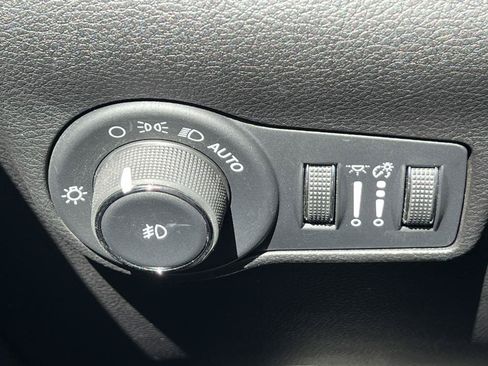 Used 2024 Jeep Compass Latitude AWD/4WD image 20