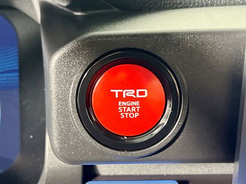 Used 2025 Toyota Tacoma TRD Sport image 24