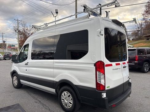 Used 2019 Ford Transit 150 XLT image 4