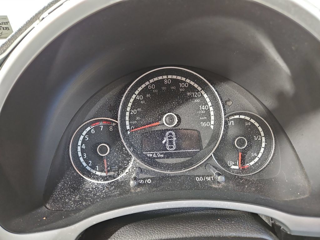 Used 2016 Volkswagen Beetle 1.8T SE FWD image 15