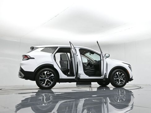 Used 2024 Kia Sportage EX image 52