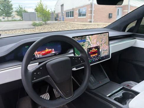 Used 2024 Tesla Model X Plaid AWD/4WD image 23