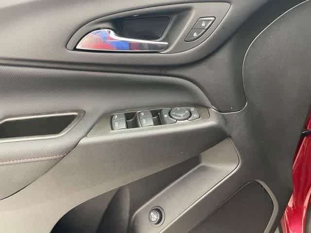 Certified 2023 Chevrolet Equinox RS AWD/4WD image 12