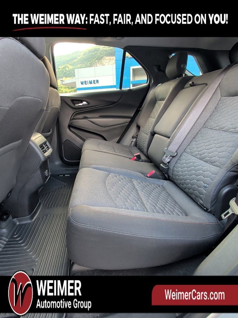 Used 2018 Chevrolet Equinox LT AWD/4WD image 14