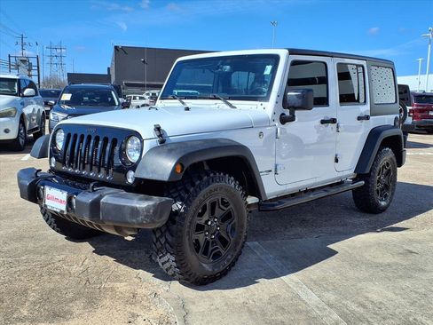 Used 2018 Jeep Wrangler Unlimited Sport image 21