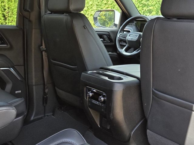 Used 2025 GMC Yukon Denali AWD/4WD image 41