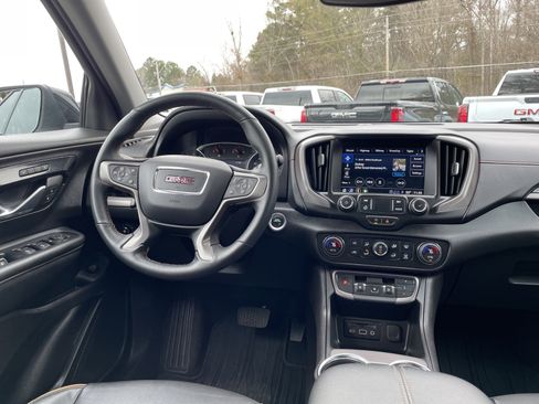 Used 2024 GMC Terrain AT4 image 26