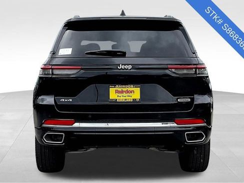 New 2025 Jeep Grand Cherokee Overland image 4