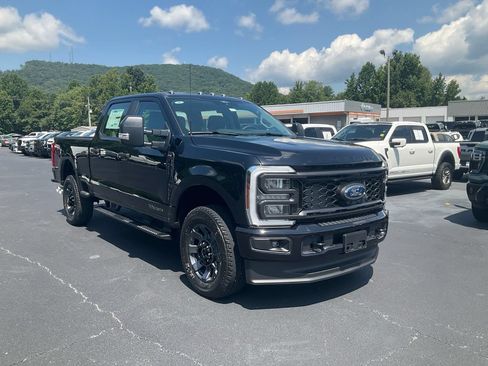 New 2026 Ford F250 XL w/ STX Appearance Package AWD/4WD image 3