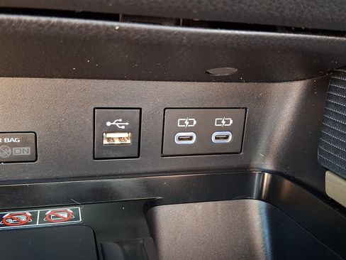 Used 2026 Toyota Camry SE FWD image 23