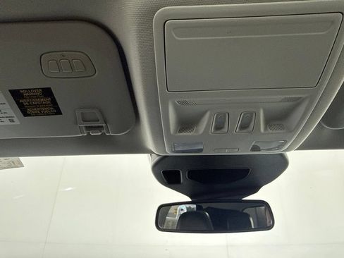 Used 2022 Ford Escape Titanium AWD/4WD image 32