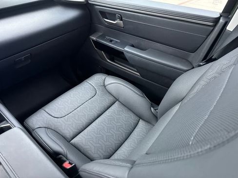 Used 2023 Toyota Tundra Limited AWD/4WD image 16