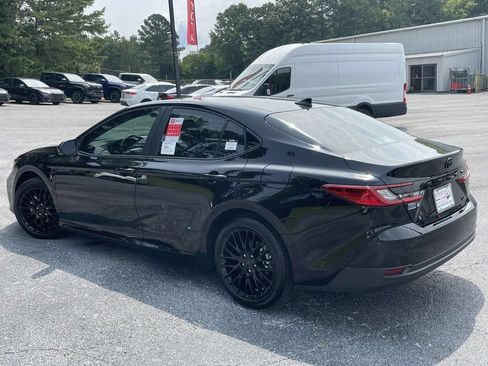 Used 2026 Toyota Camry LE w/ Convenience Package FWD image 5