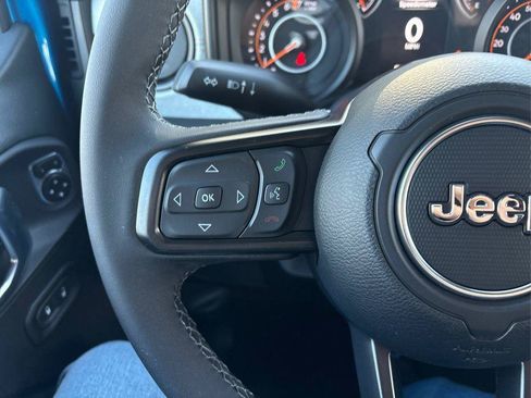 New 2026 Jeep Gladiator Sport AWD/4WD image 22