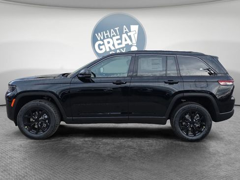 New 2026 Jeep Grand Cherokee Altitude AWD/4WD image 7