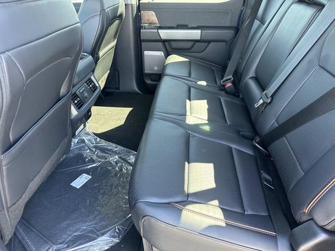 New 2026 Ford F250 Lariat w/ Black Appearance Package AWD/4WD image 13