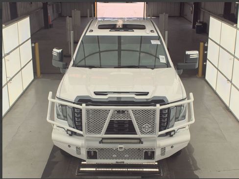 Used 2024 GMC Sierra 3500 Denali Ultimate AWD/4WD image 22