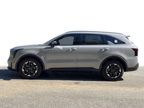 New 2026 Kia Sorento S w/ S Panoramic Sunroof Package image 24