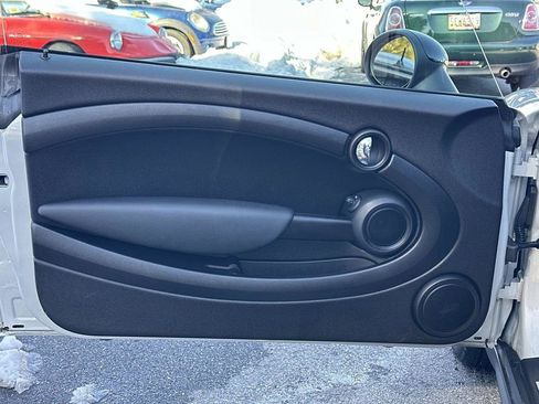 Used 2013 MINI Cooper Base image 21