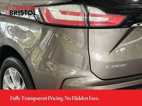 Used 2019 Ford Edge Titanium AWD/4WD image 5