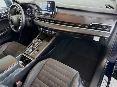 Used 2022 Mitsubishi Outlander SE FWD image 30