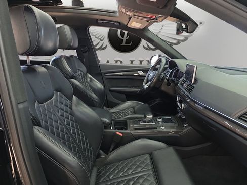 Used 2020 Audi SQ5 Premium Plus w/ Premium Plus Package image 15