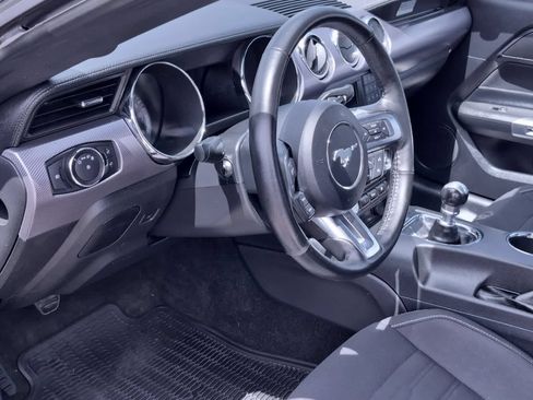 Used 2016 Ford Mustang GT RWD image 10