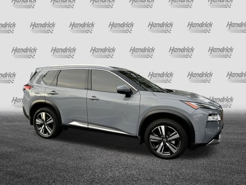 Used 2022 Nissan Rogue Platinum w/ Head-Up Display Package image 10